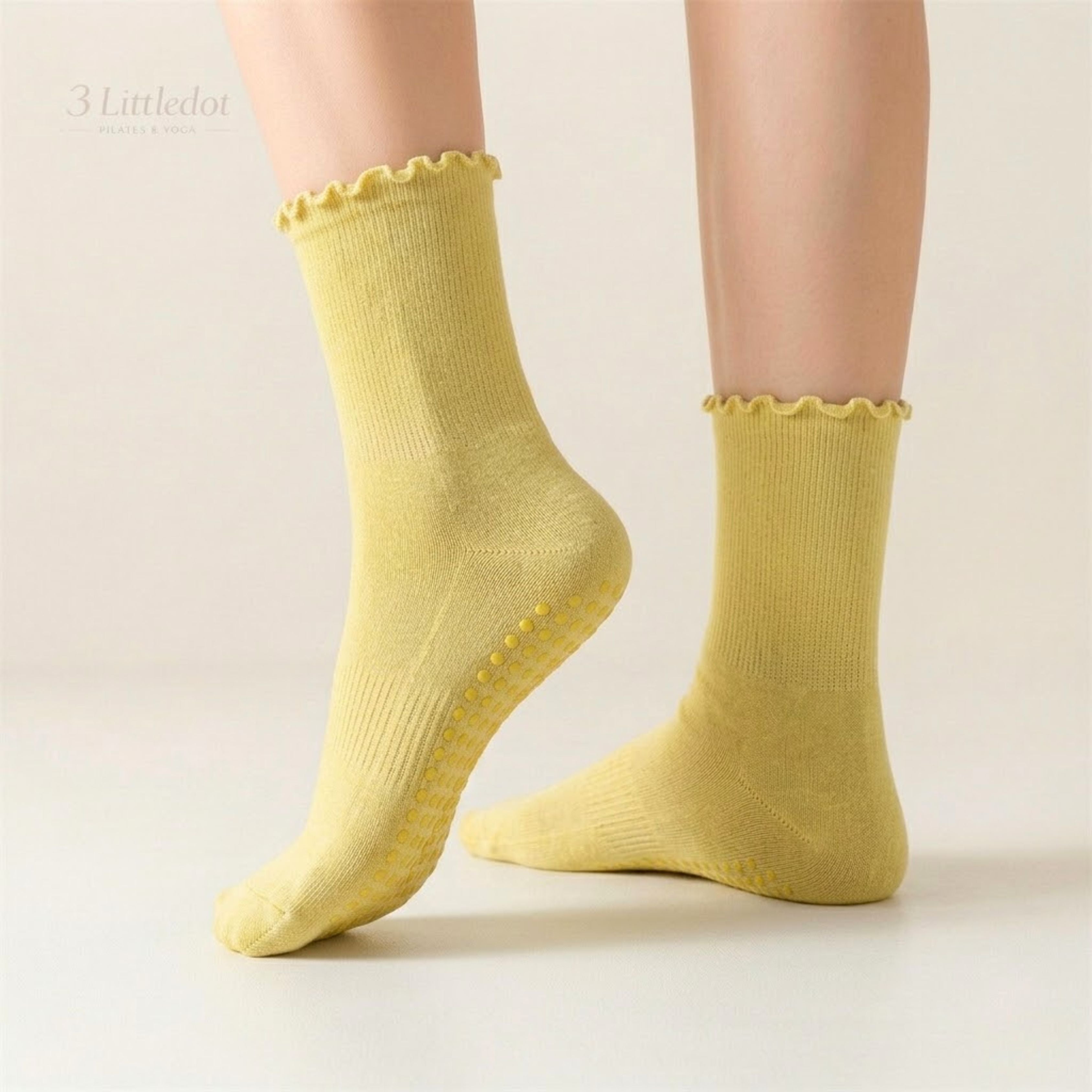 Everyday Dot | Ruffle Crew-Grip Socks