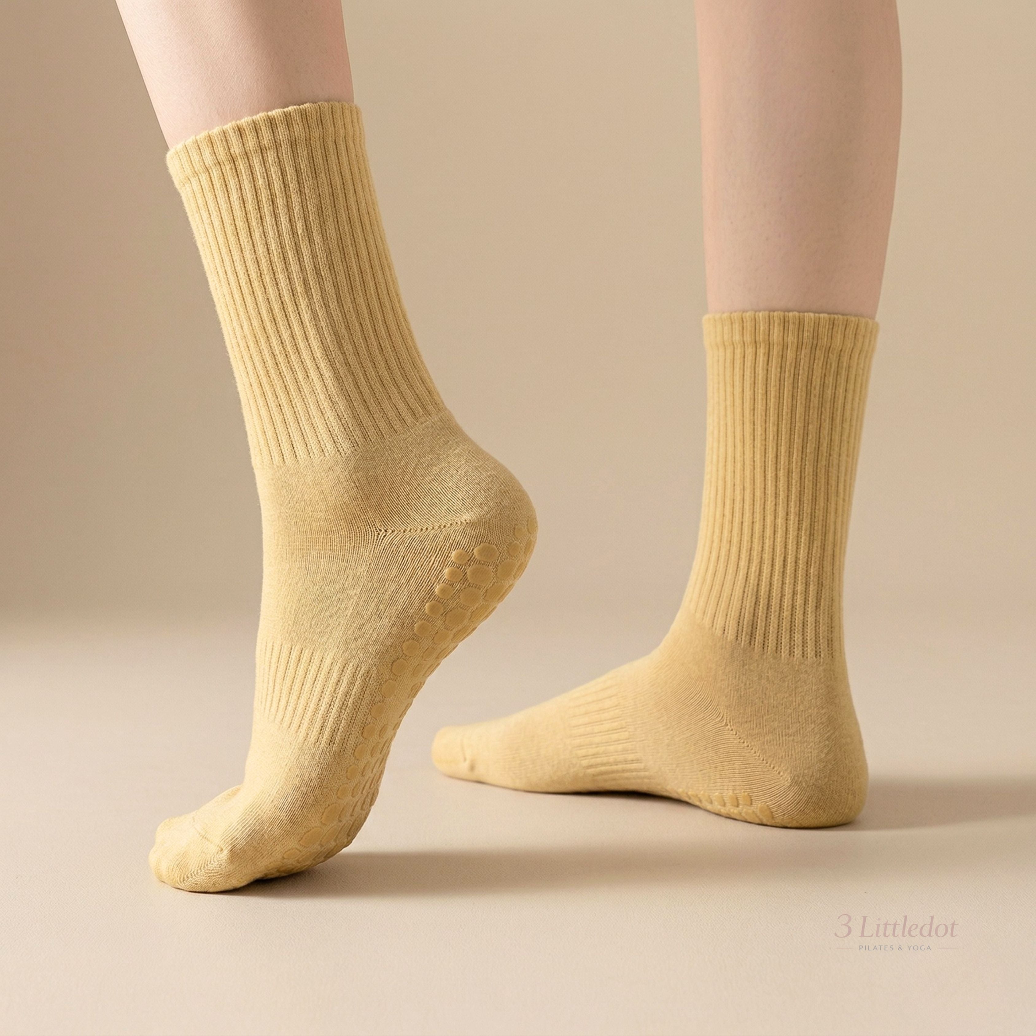 Everyday Dot | Mid-Calf Grip Socks