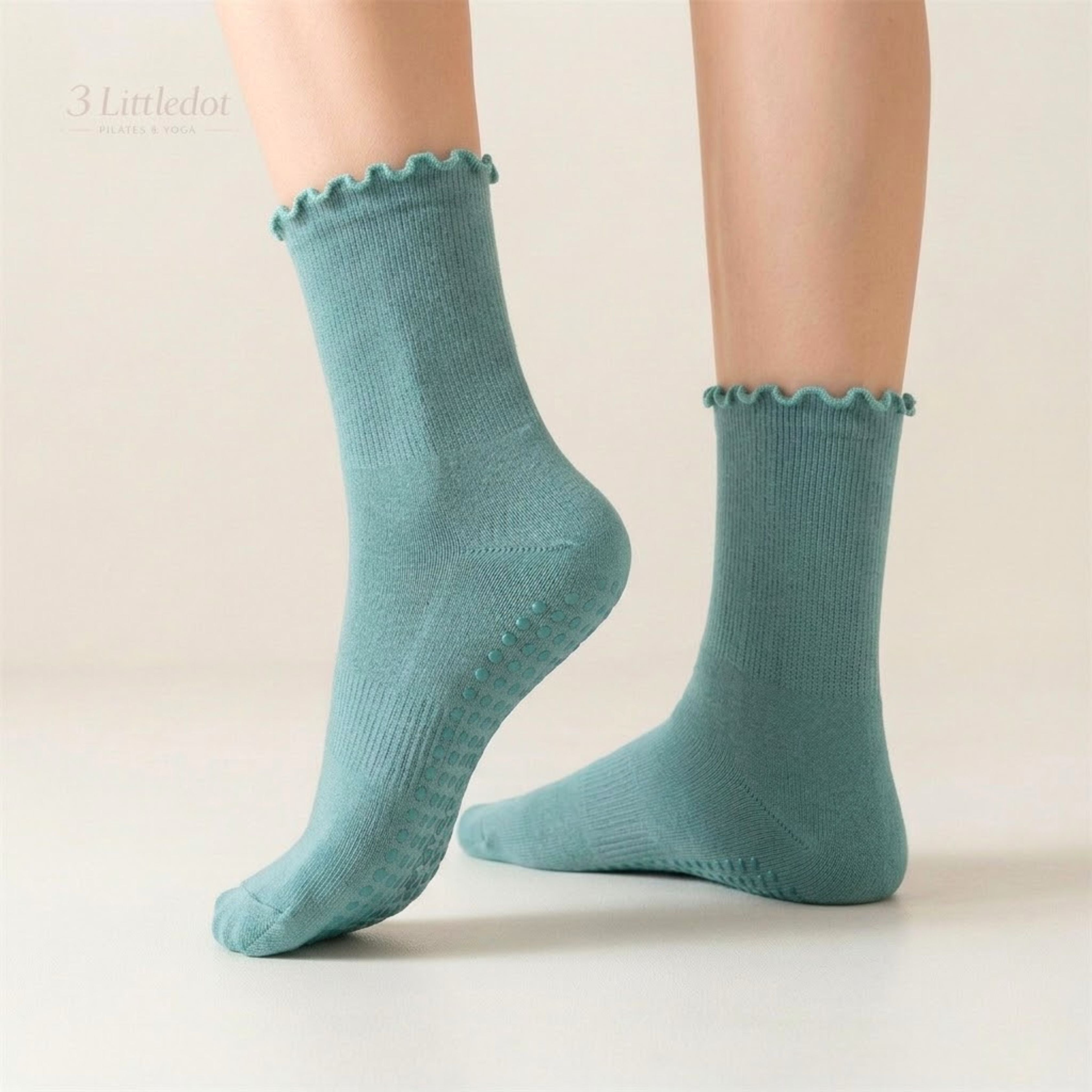 Everyday Dot | Ruffle Crew-Grip Socks