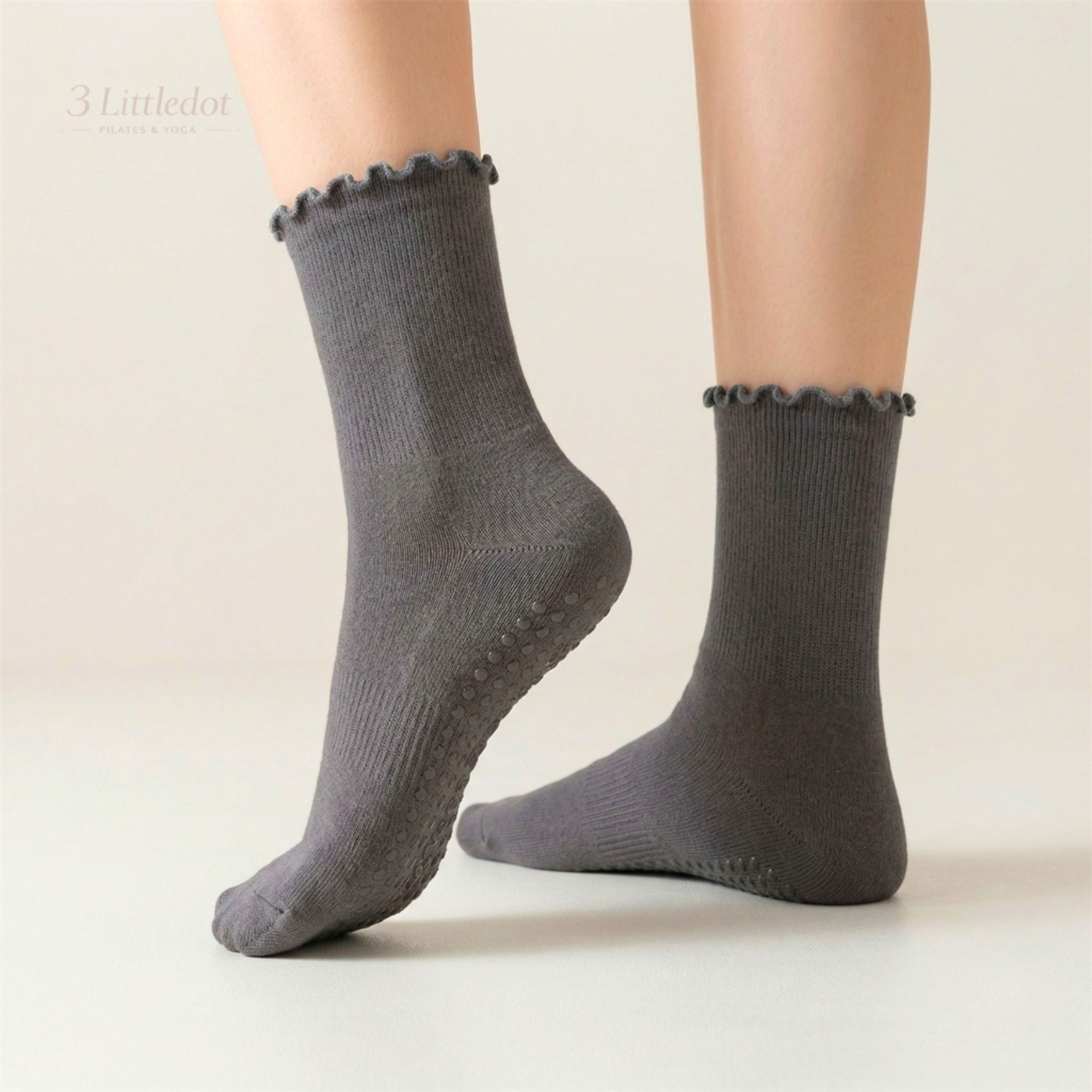 Everyday Dot | Ruffle Crew-Grip Socks