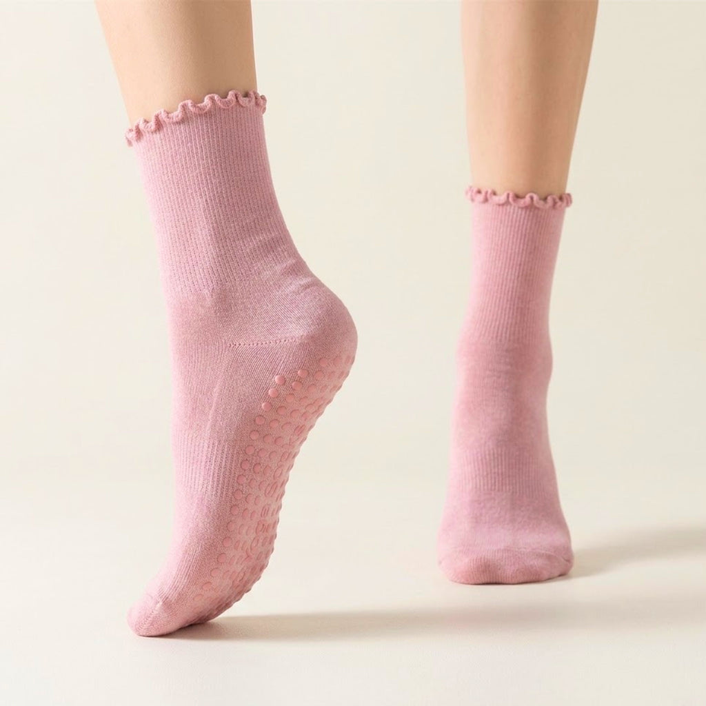 Everyday Dot | Ruffle Crew-Grip Socks