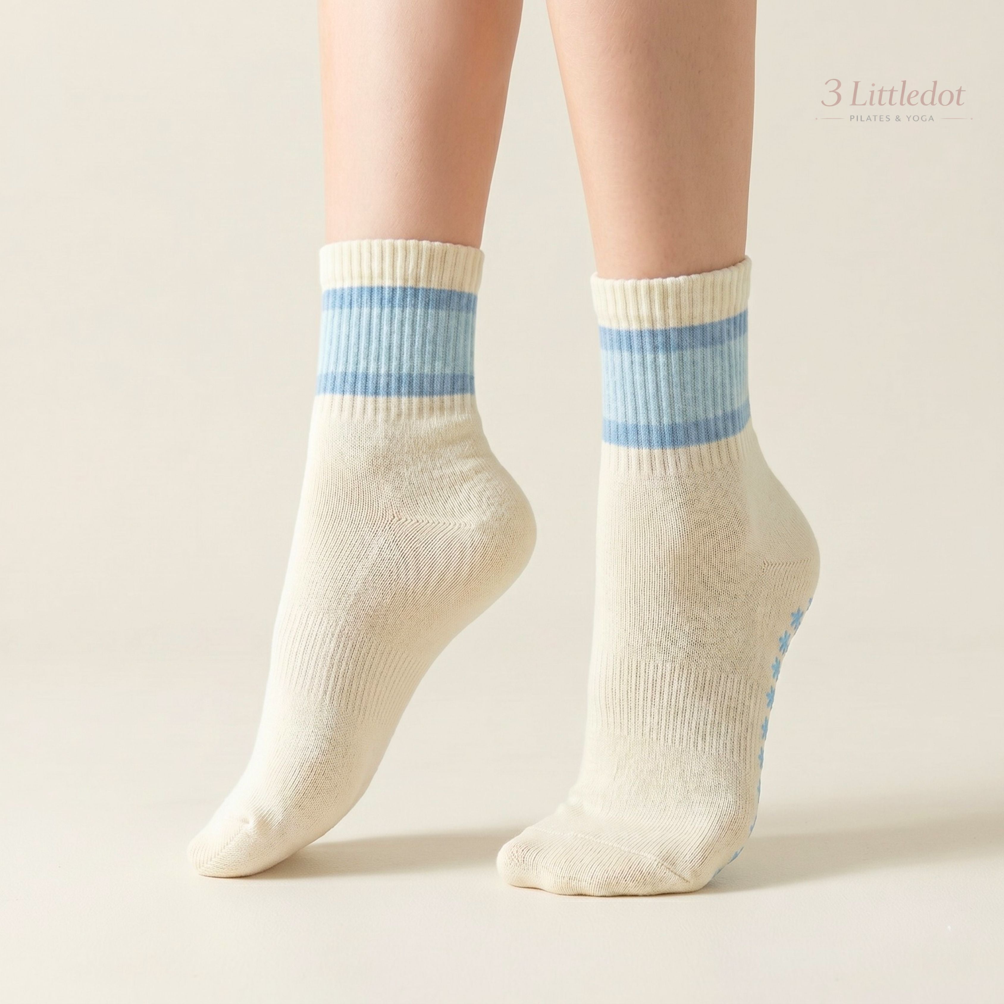 Varsity Club | Soft Stripe Crew Grip Socks