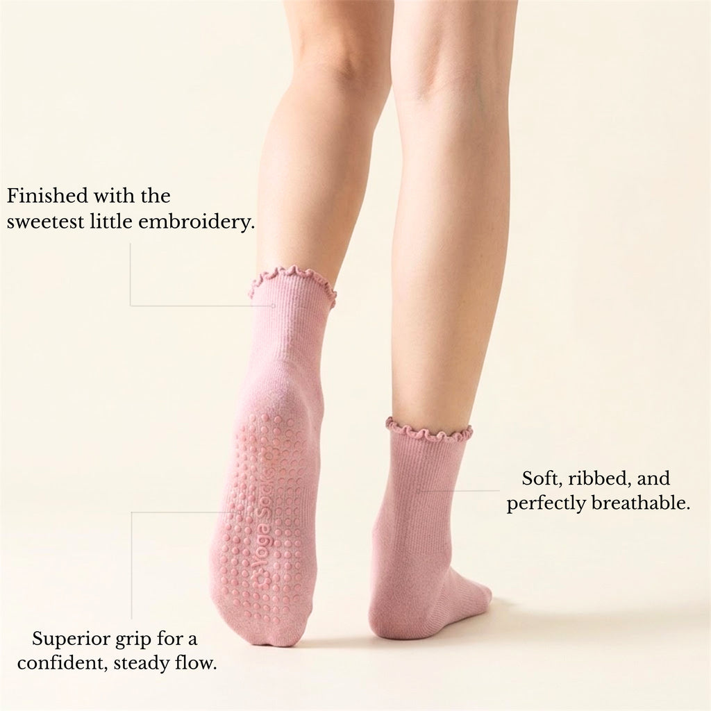 Everyday Dot | Ruffle Crew-Grip Socks