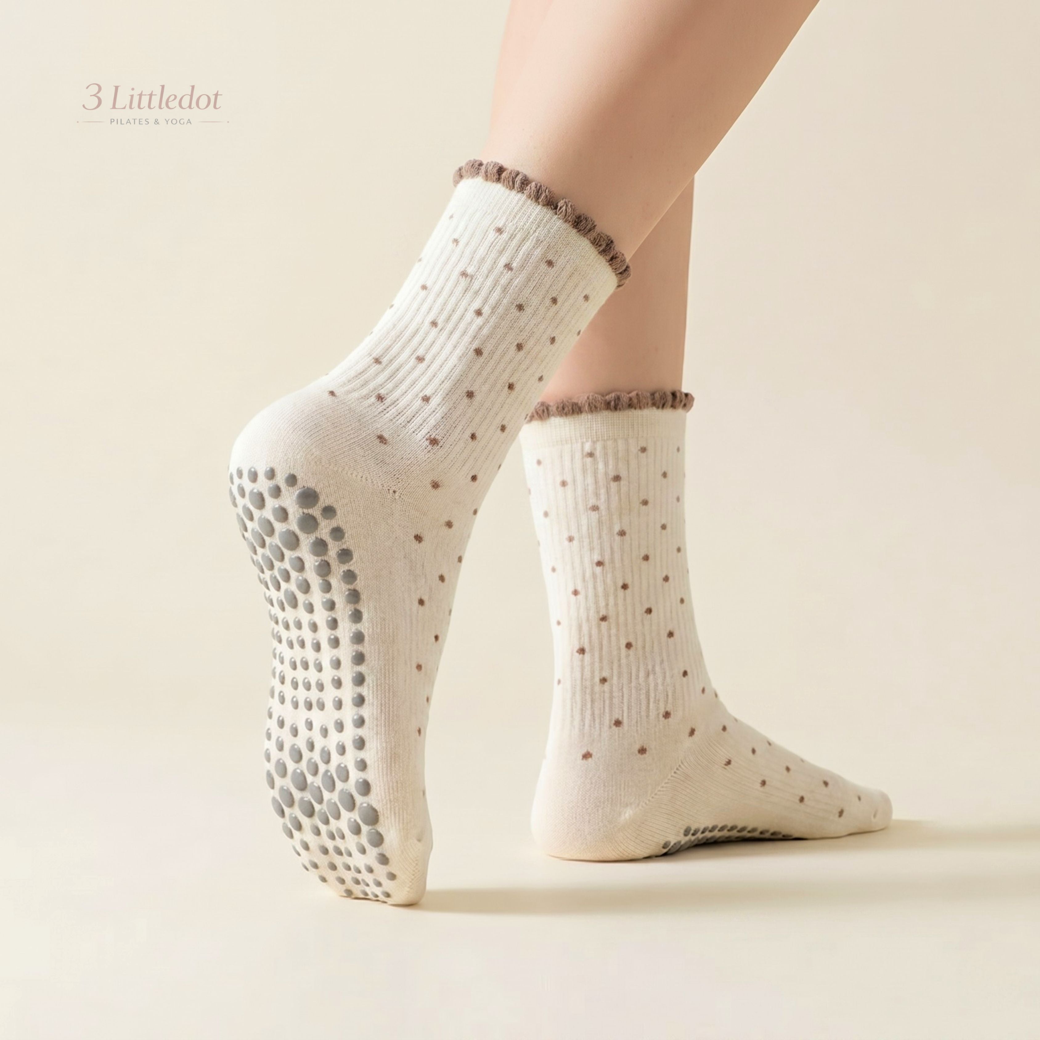 Studio Grace | ‘Dainty Dot Ruffle’ Crew Grip Socks