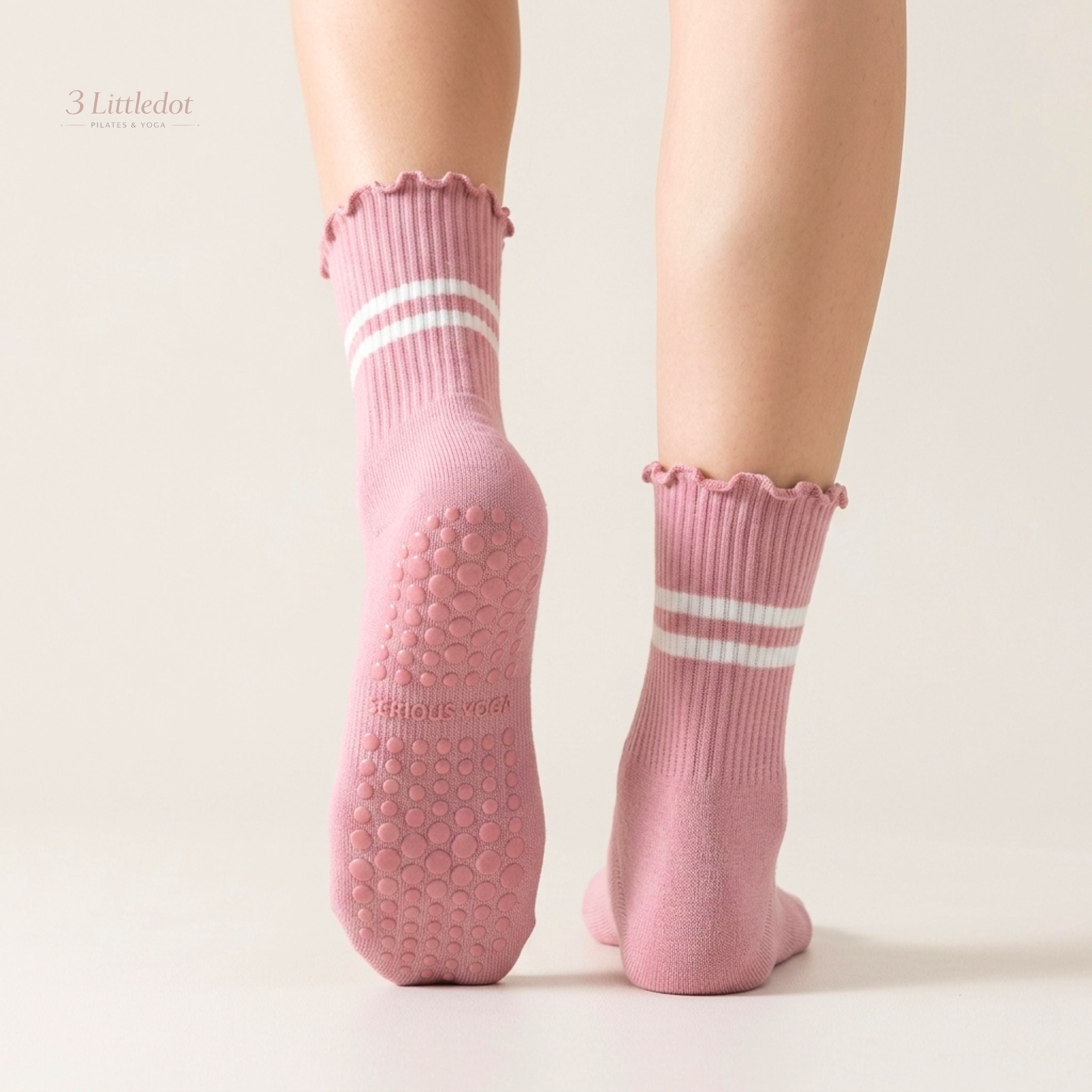 Varsity Club | Ruffle-Stripe Crew Grip Socks