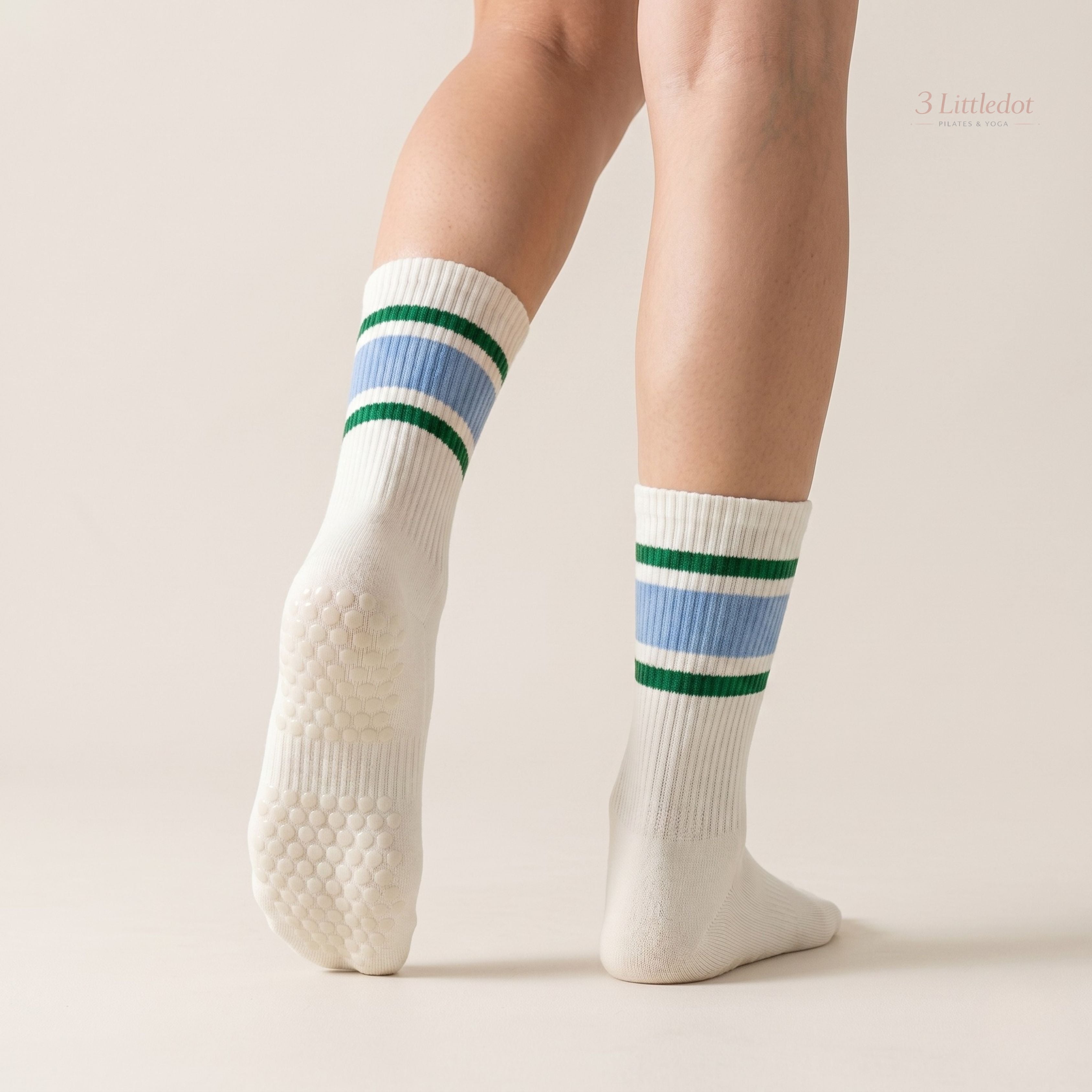 Varsity Club | Triple-Stripe Crew Grip Socks