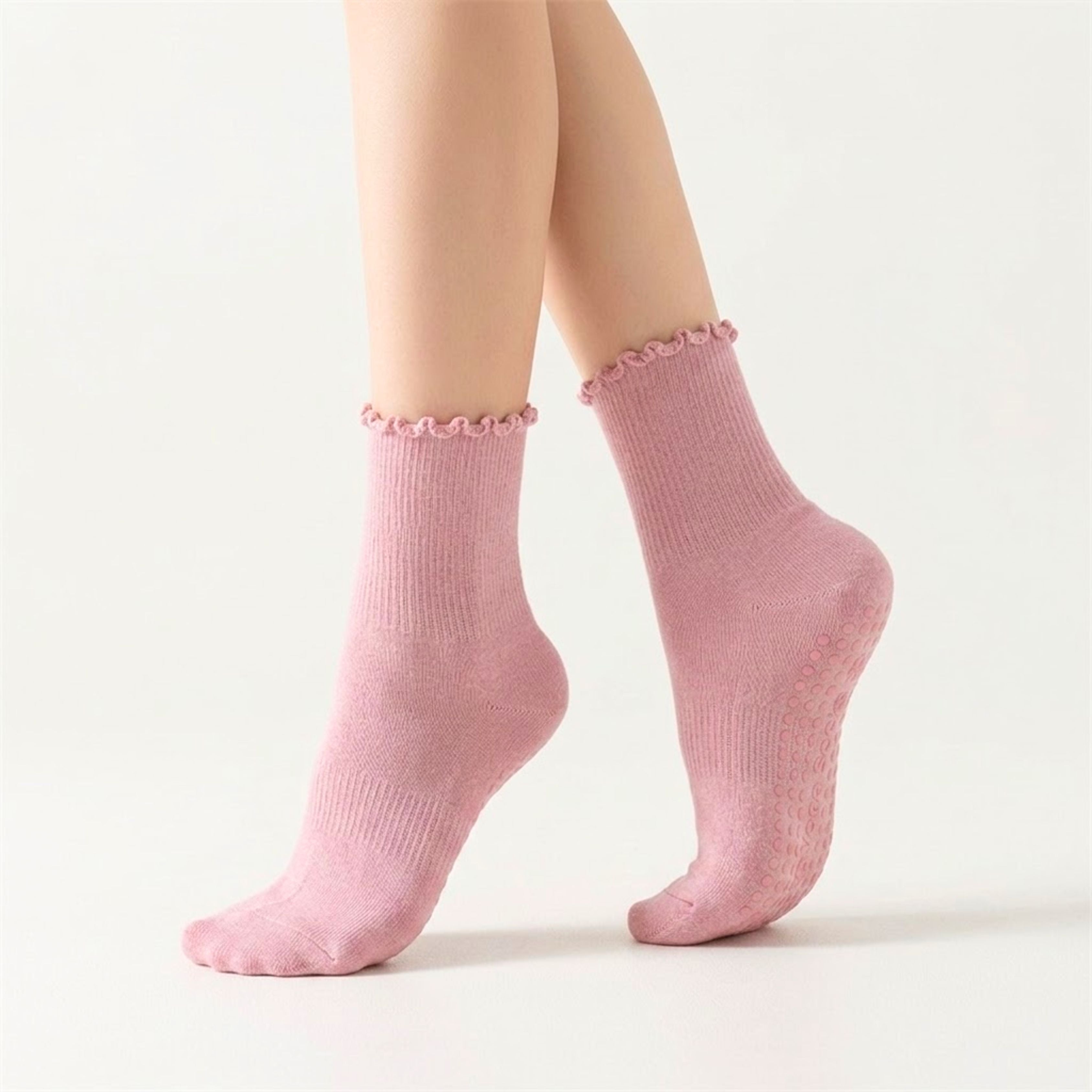 Everyday Dot | Ruffle Crew-Grip Socks