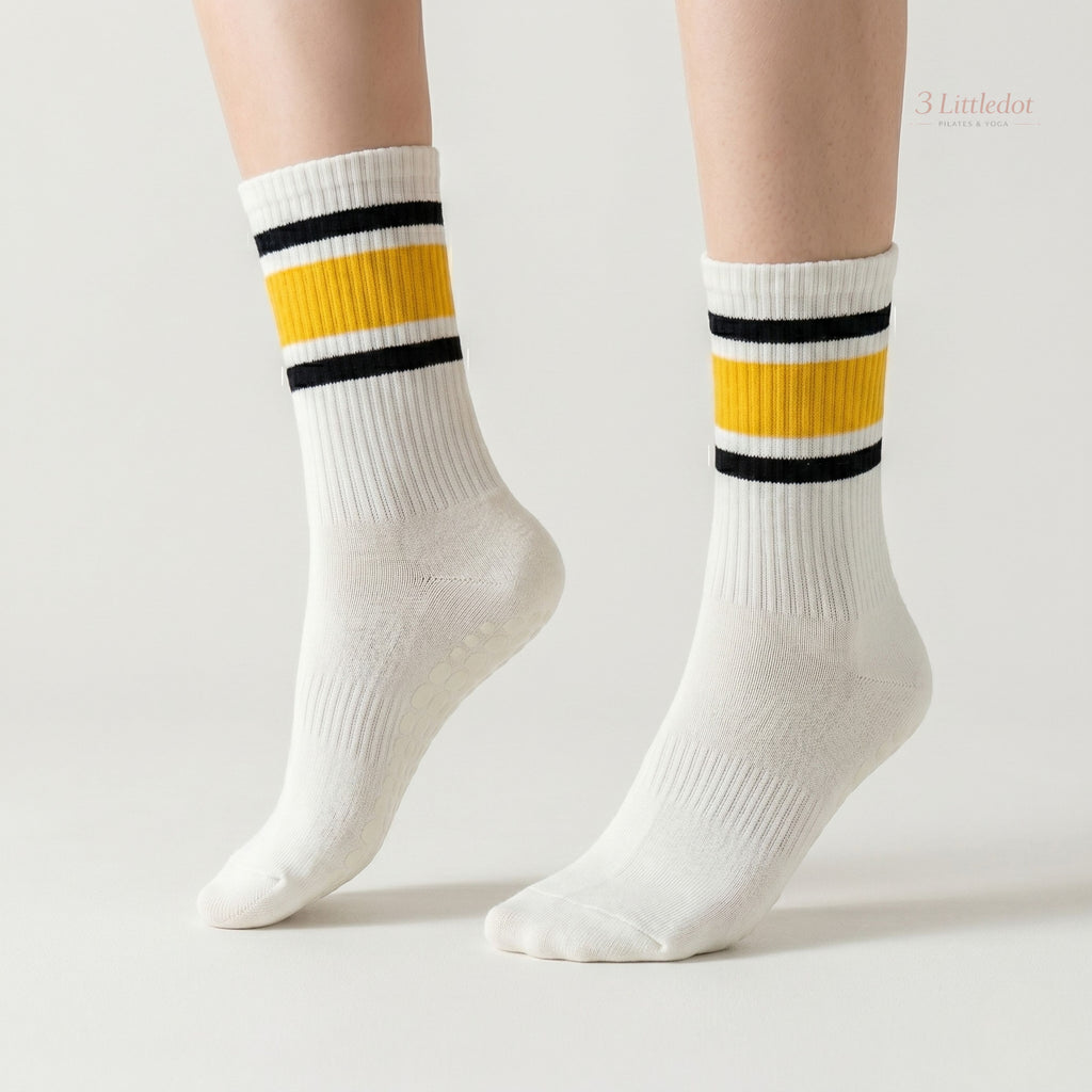 Varsity Club | Triple-Stripe Crew Grip Socks