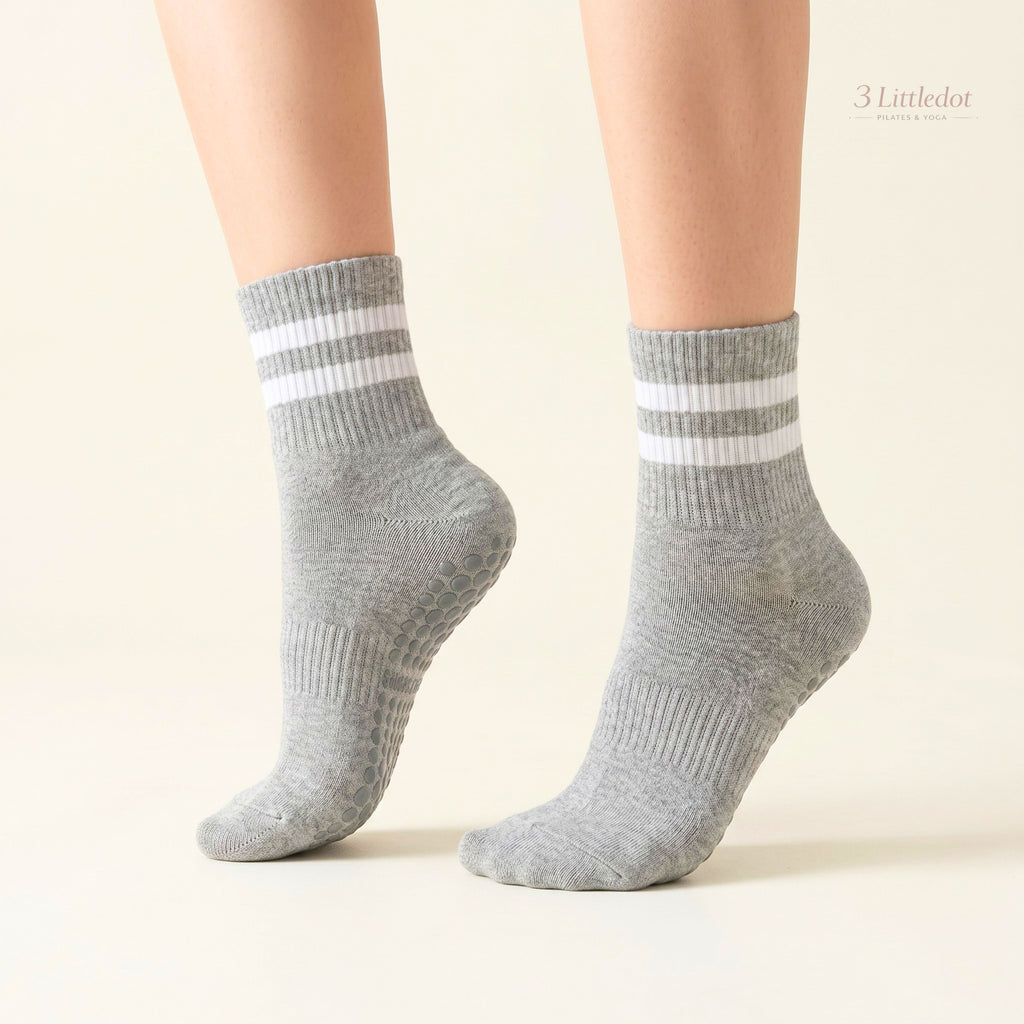 Varsity Club | Classic-Stripe Crew Grip Socks