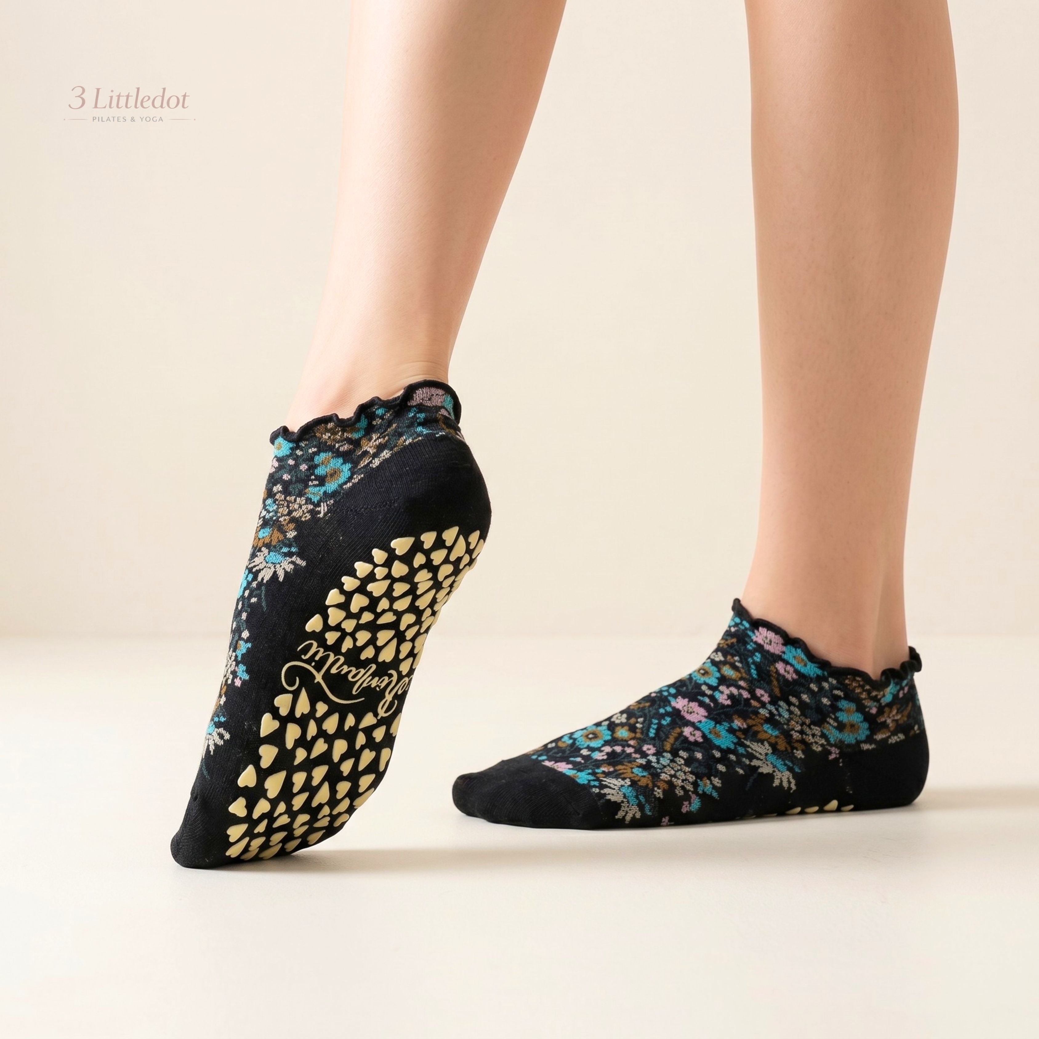 Studio Grace | ‘Vintage Bloom’ Low-Cut Grip Socks