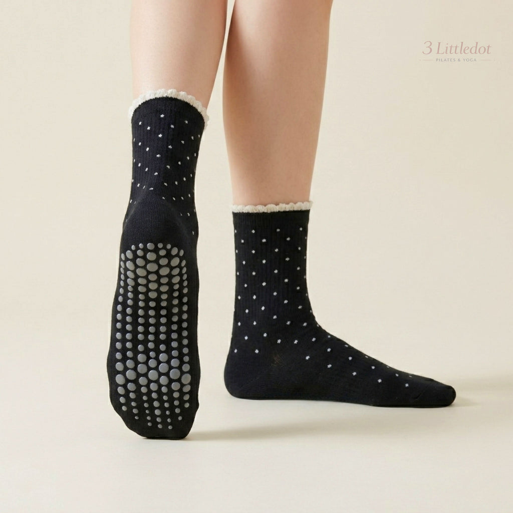 Studio Grace | ‘Dainty Dot Ruffle’ Crew Grip Socks