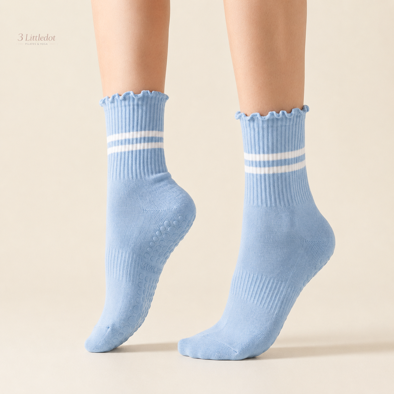 Varsity Club | Ruffle-Stripe Crew Grip Socks