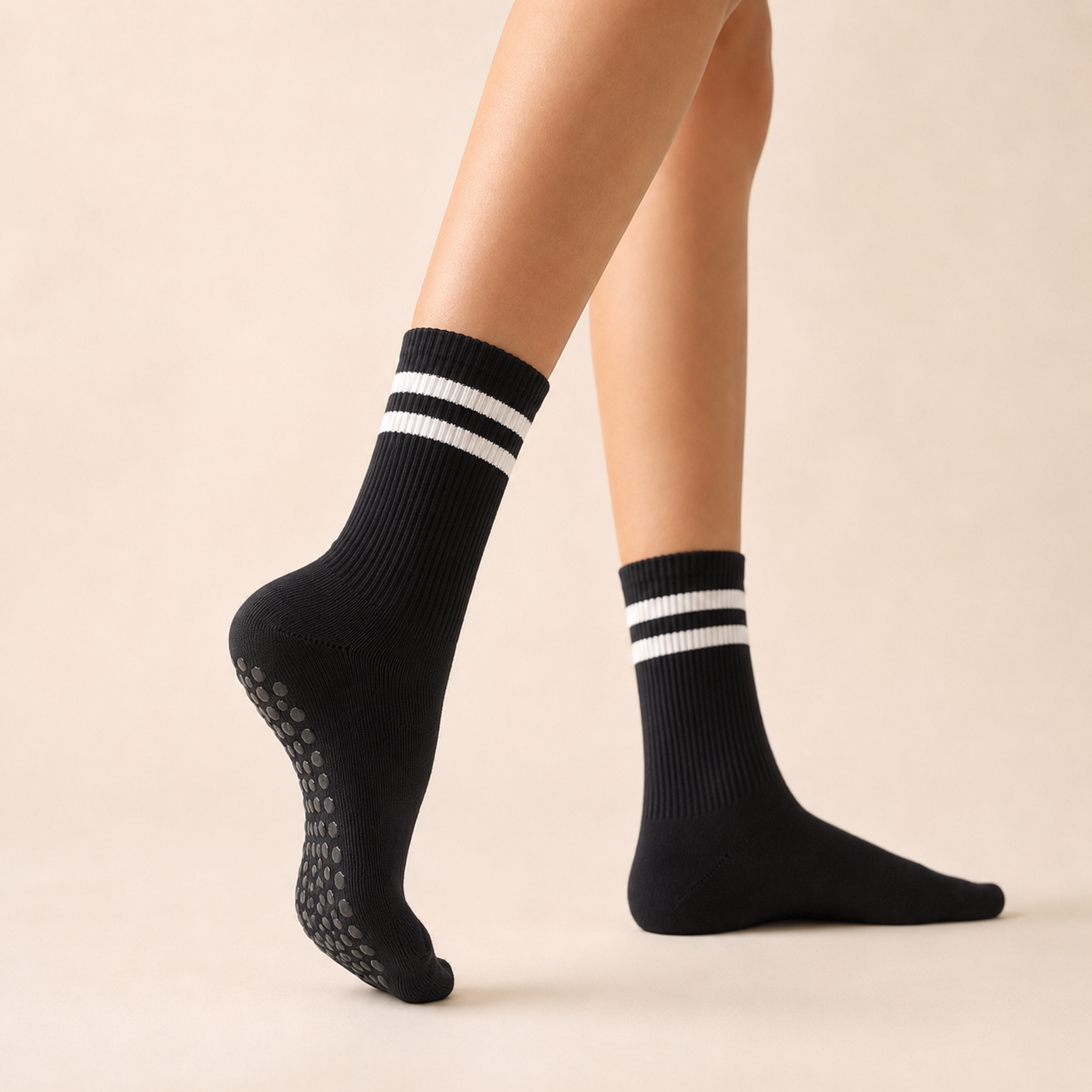 Varsity Club | Classic-Stripe Mid-Calf Grip Socks