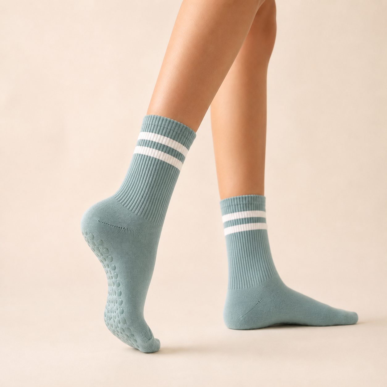 Varsity Club | Classic-Stripe Mid-Calf Grip Socks