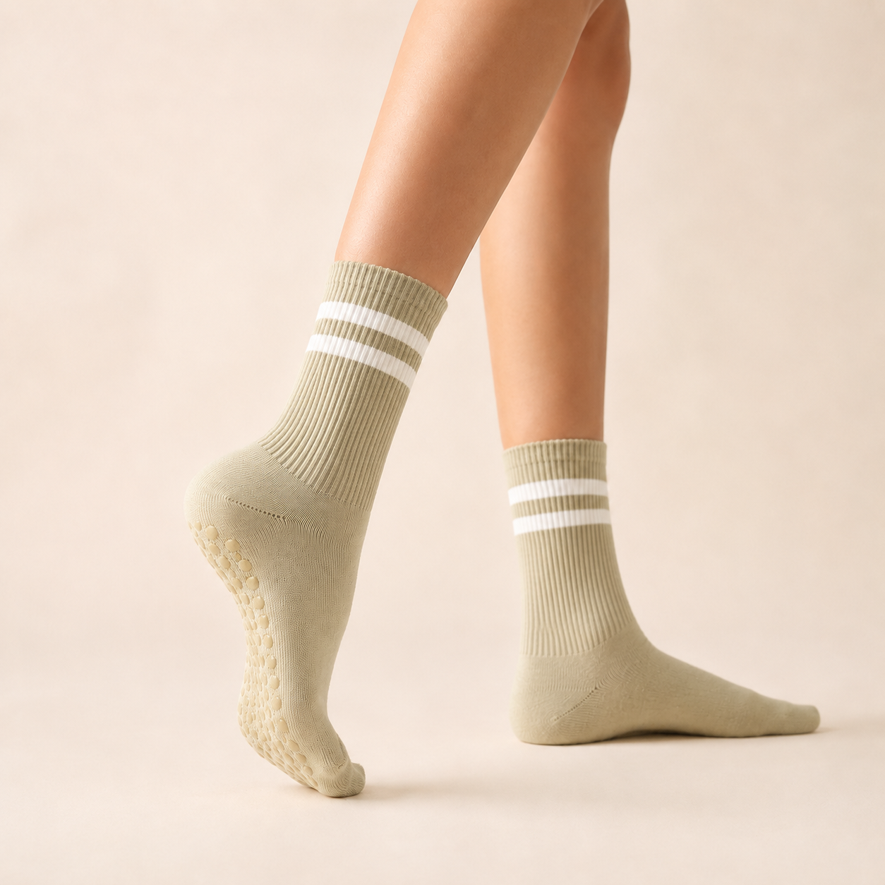 Varsity Club | Classic-Stripe Mid-Calf Grip Socks