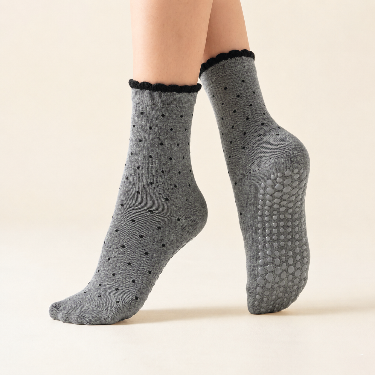 Studio Grace | ‘Dainty Dot Ruffle’ Crew Grip Socks