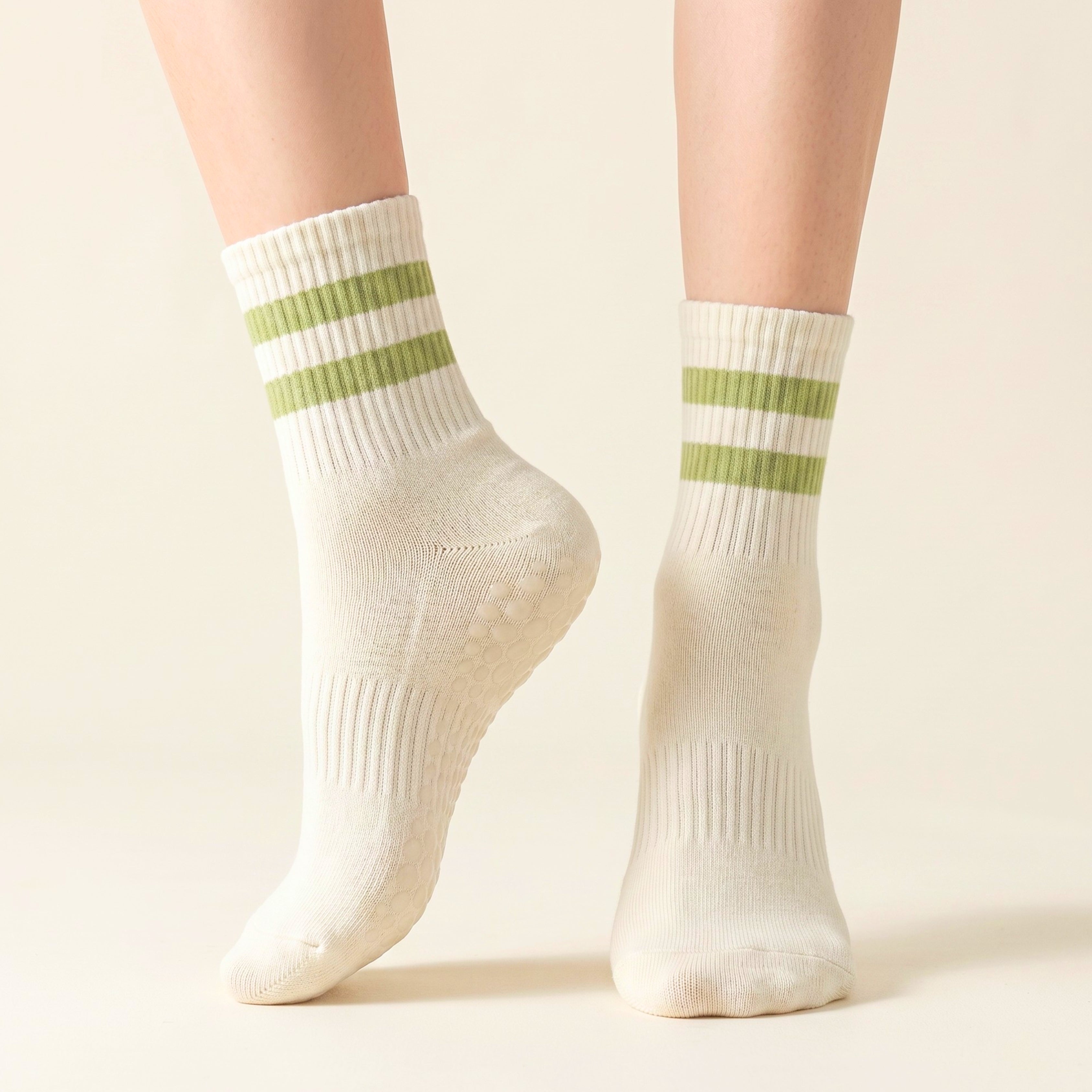 Varsity Club | Classic-Stripe Crew Grip Socks